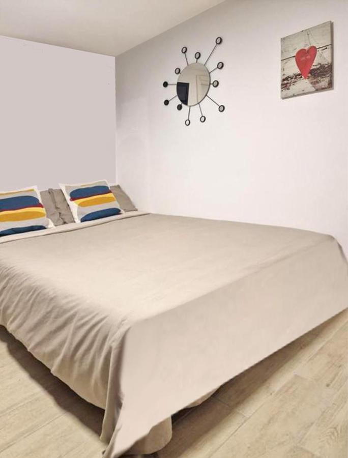 Saint George'S House 2 Bari Apartment Bagian luar foto